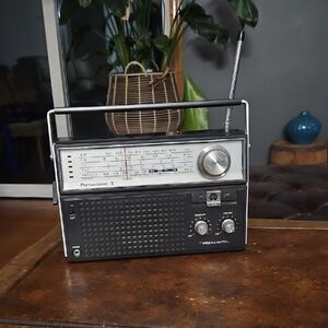 Tandy Corporation - Realistic Portavision-5